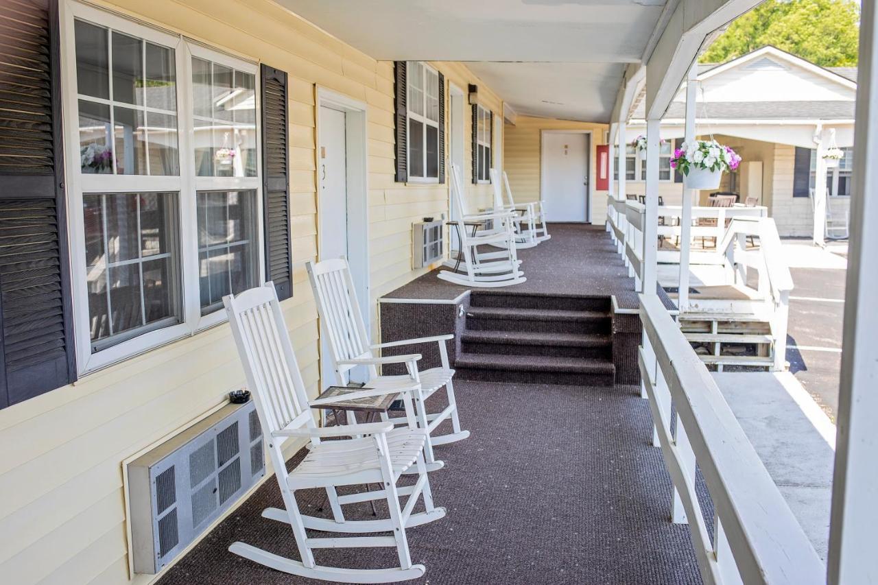 Longhouse Lodge Motel Watkins Glen Ngoại thất bức ảnh
