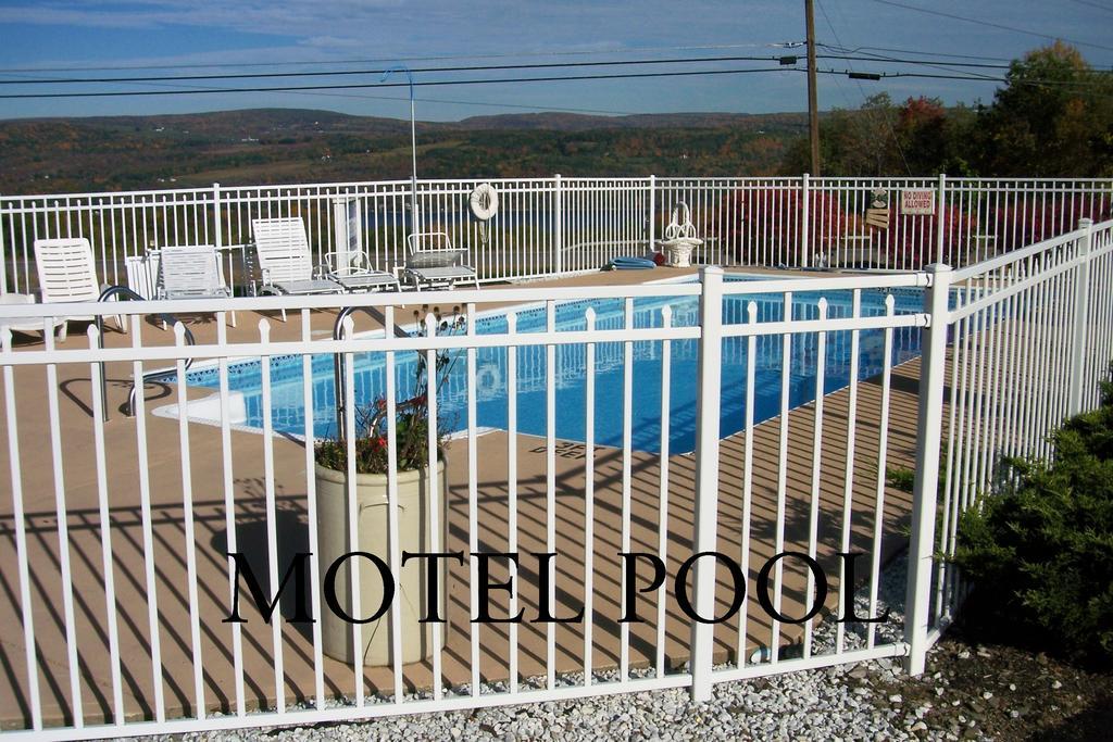 Longhouse Lodge Motel Watkins Glen Ngoại thất bức ảnh