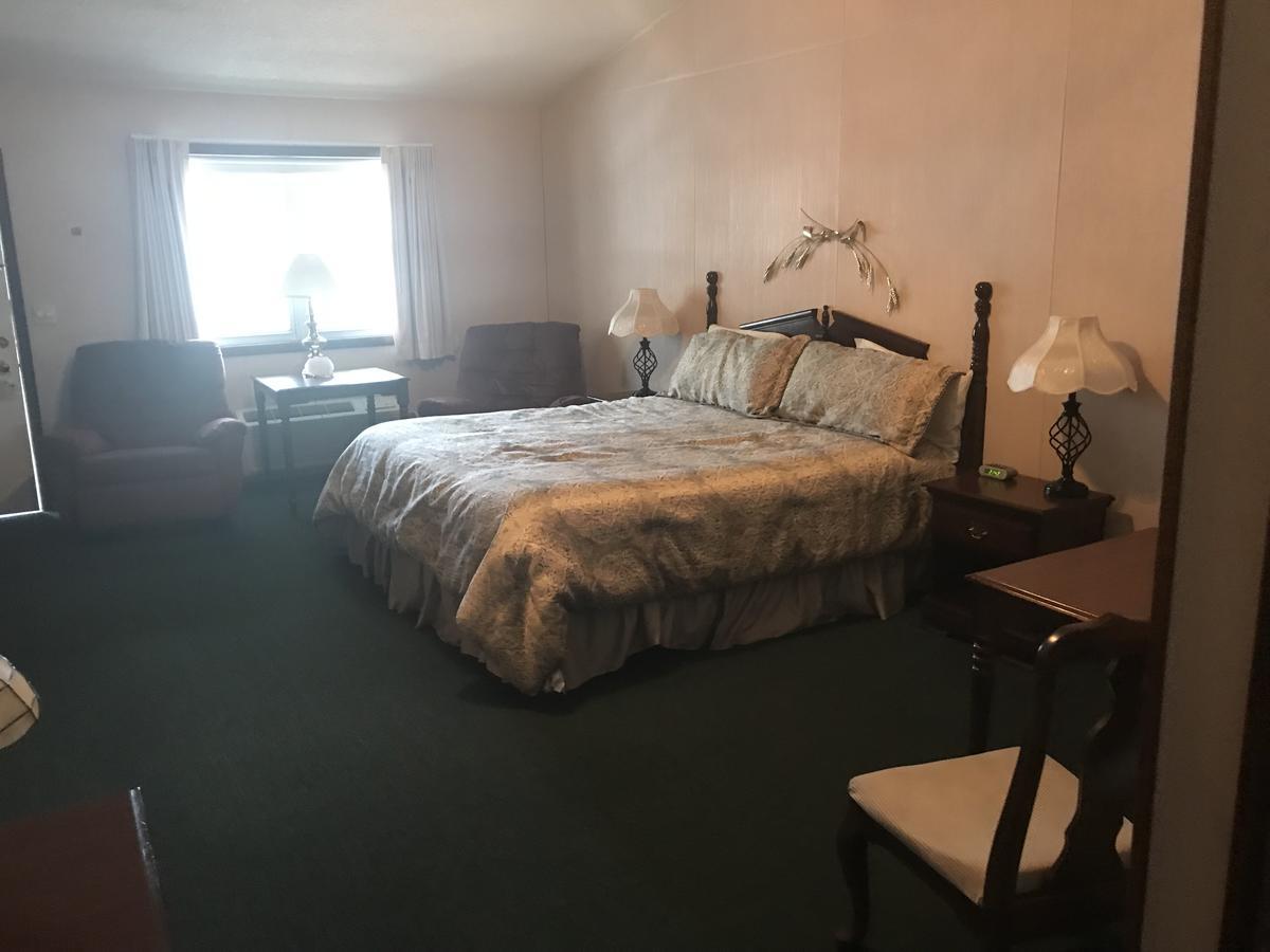 Longhouse Lodge Motel Watkins Glen Ngoại thất bức ảnh