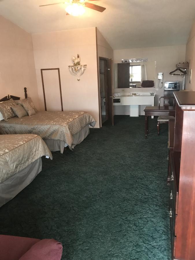 Longhouse Lodge Motel Watkins Glen Ngoại thất bức ảnh