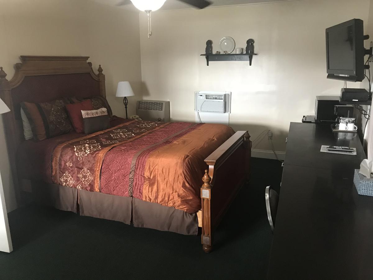 Longhouse Lodge Motel Watkins Glen Ngoại thất bức ảnh