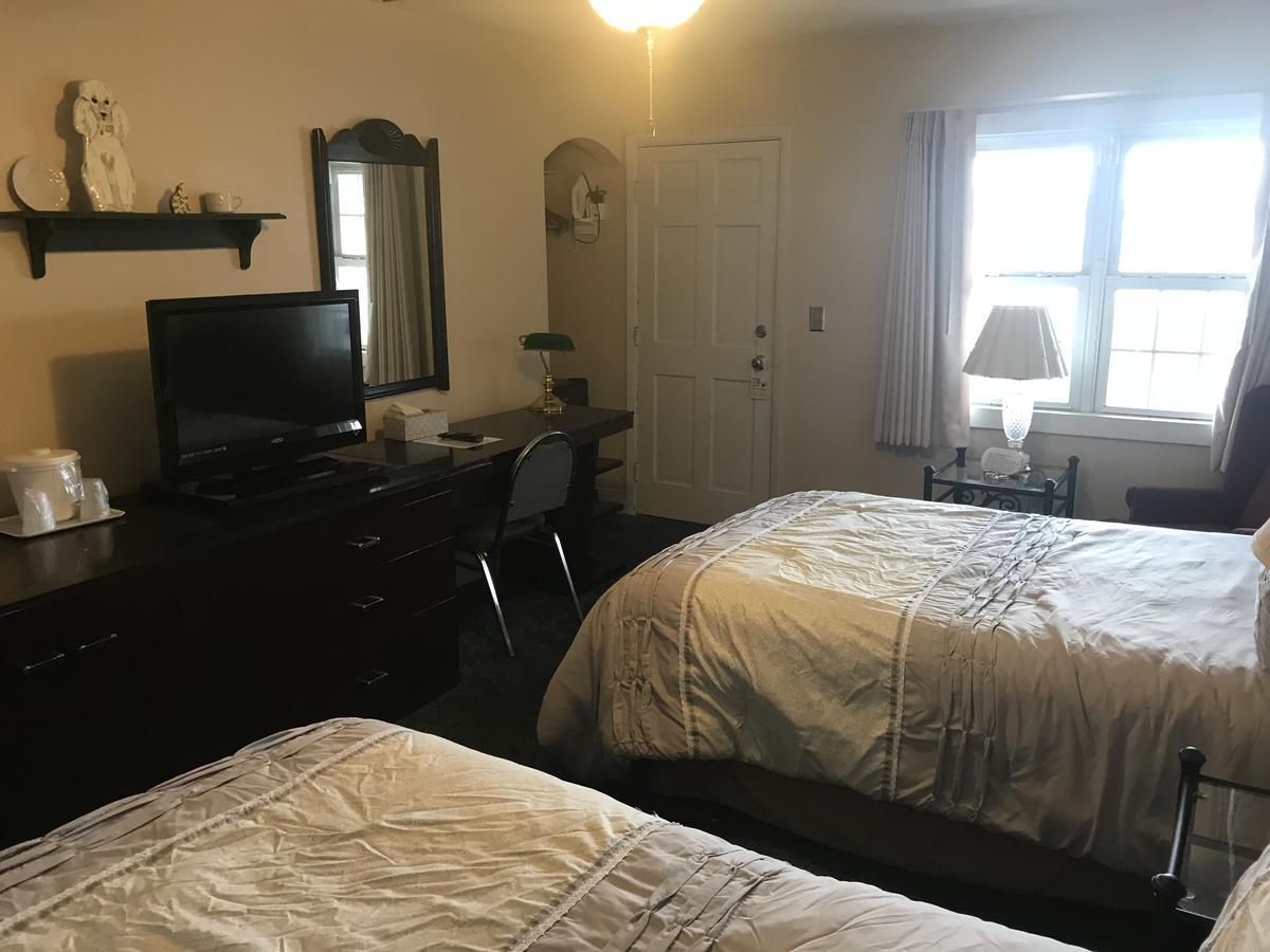Longhouse Lodge Motel Watkins Glen Ngoại thất bức ảnh